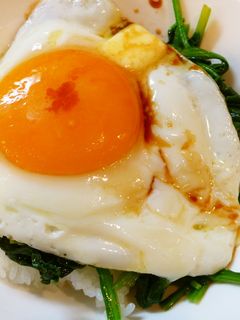 簡単に♬目玉焼き丼-レシピのメイン写真