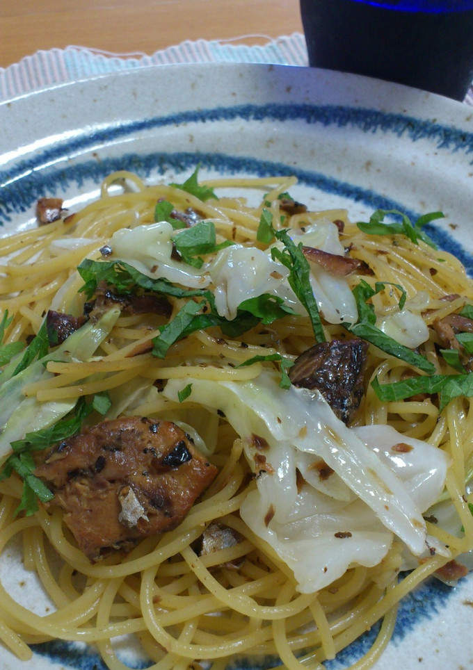 超簡単♪ さんまの蒲焼とキャベツのパスタ-レシピのメイン写真