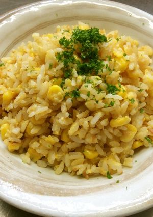 とうもろこしと梅干しの炒飯-レシピのメイン写真