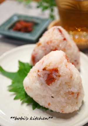 おばーばの*梅おかかおにぎり*-レシピのメイン写真
