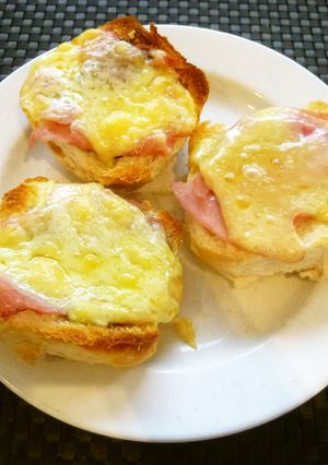 今日の気分は「ハム・チーズ・トースト♪」-レシピのメイン写真
