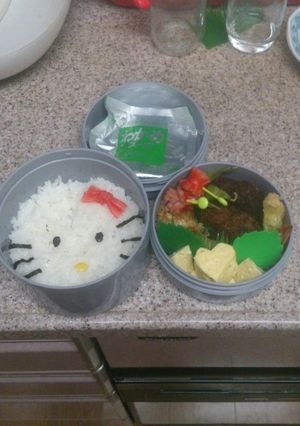 旦那さまの弁当。一応キティーちゃんです-レシピのメイン写真