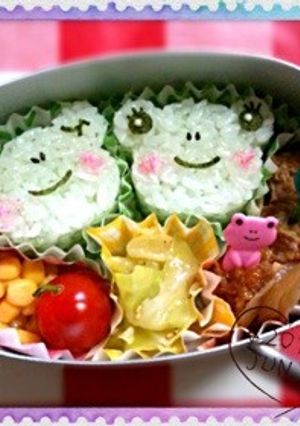 クマの抜き形で、カエルちゃん弁当-レシピのメイン写真
