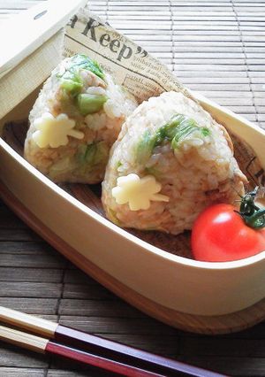 おにぎり~ワイン醤油風味ツナレタス♪-レシピのメイン写真