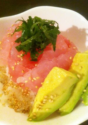 ゴマ香る☆マグロ♡アボカド丼-レシピのメイン写真