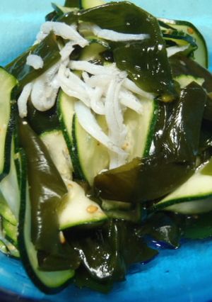 ズッキーニとワカメの酢の物-レシピのメイン写真