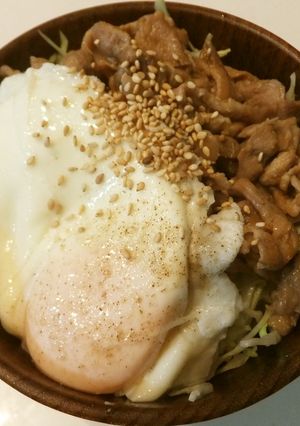 旦那が惚れた♡スタミナ生姜豚玉丼-レシピのメイン写真