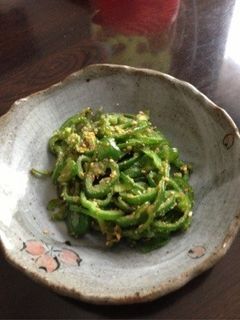 お弁当にオススメ!ピーマン胡麻炒め-レシピのメイン写真