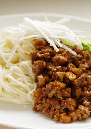 コクがきめて！ジャージャー麺-レシピのメイン写真