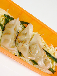 メインはキャベツ⁉レンジで蒸し餃子-レシピのメイン写真