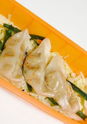 メインはキャベツ⁉レンジで蒸し餃子-レシピのメイン写真