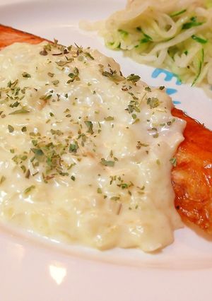 簡単＆ヘルシー☆鮭のホワイトソース-レシピのメイン写真