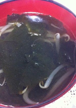あっさり美味しい　ワカメもやしスープ-レシピのメイン写真
