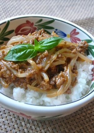 もやしハンバーグ丼-レシピのメイン写真
