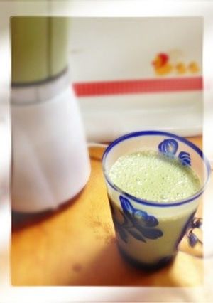 豆腐でヘルシー!抹茶スムージー風ドリンク-レシピのメイン写真