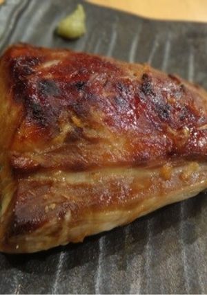 マグロ鮪、まぐろの尾のにんにく醤油焼き-レシピのメイン写真