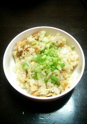 油揚げとキャベツの炊き込みご飯風チャーハ-レシピのメイン写真
