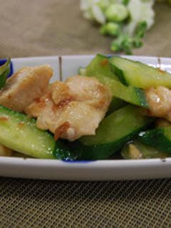 きゅうりと鶏肉の梅炒め-レシピのメイン写真