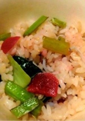 胡麻香る〜♪小松菜の梅しらす炒飯♡-レシピのメイン写真