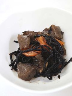 ひじきとこんにゃくのピリ辛炒め-レシピのメイン写真