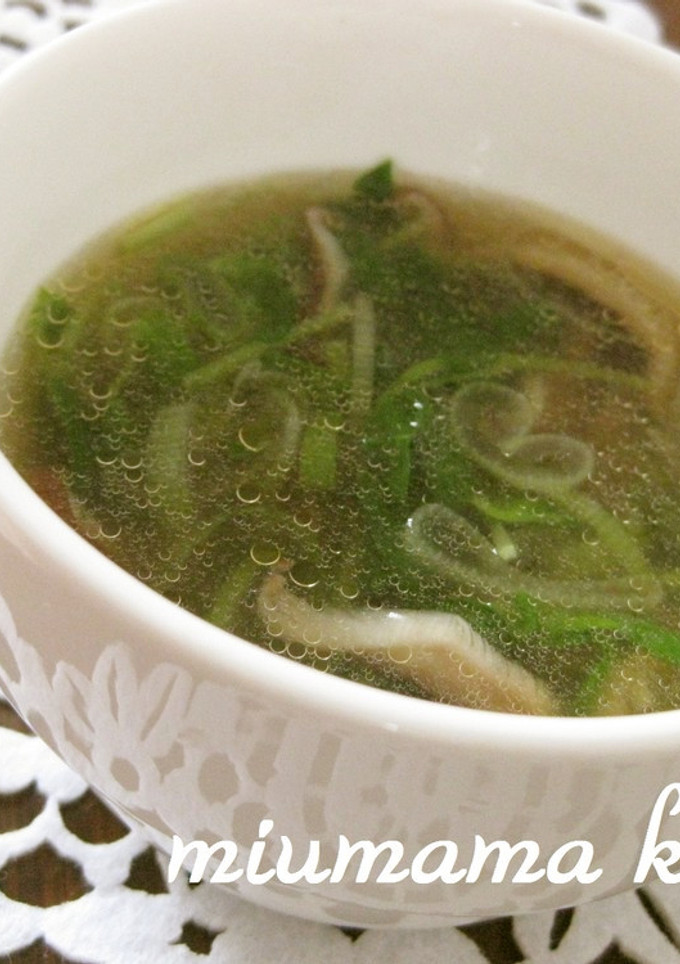 豆苗と長ネギと椎茸の中華スープ-レシピのメイン写真