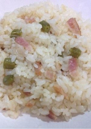 インゲンとベーコンのコンソメピラフ-レシピのメイン写真