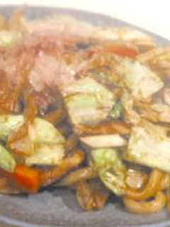 残り野菜一掃!ソース焼きうどん-レシピのメイン写真