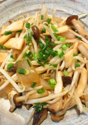 簡単!きのこともやしのオイスター炒め-レシピのメイン写真