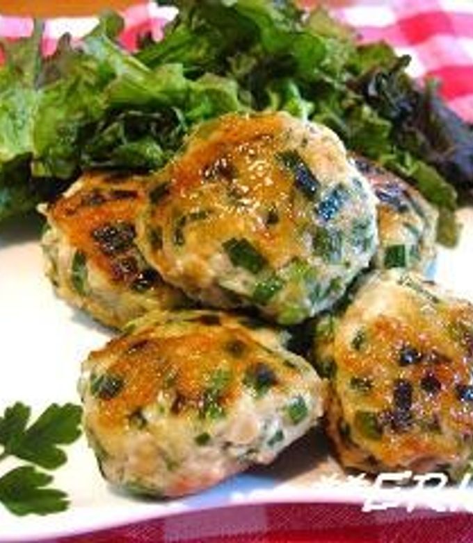 鶏ひき肉DEにらたっぷりつくね♪♪-レシピのメイン写真