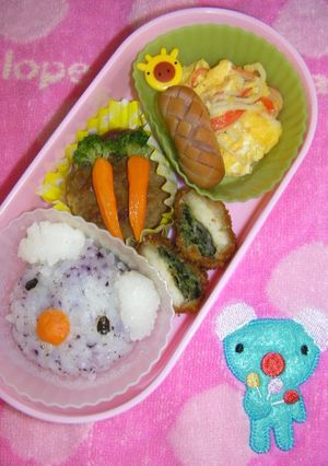 しそふりでペネロペおにぎり♥-レシピのメイン写真