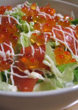 鮭とイクラの親子丼(カフェ風)-レシピのメイン写真