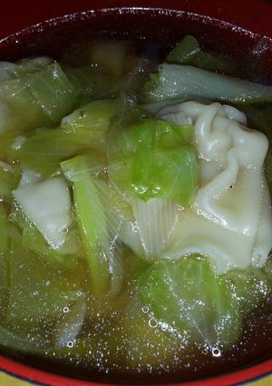 ワンタンとレタスの中華スープ-レシピのメイン写真