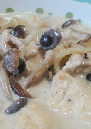 簡単★鶏肉とキノコのクリーム煮-レシピのメイン写真