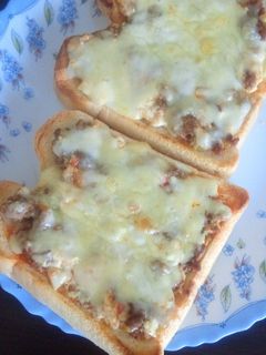 リメイク☆麻婆豆腐ピザトースト-レシピのメイン写真