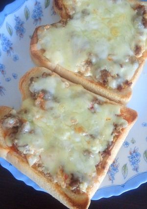 リメイク☆麻婆豆腐ピザトースト-レシピのメイン写真