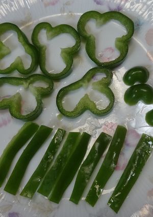 簡単で綺麗なピーマンの切り方！-レシピのメイン写真