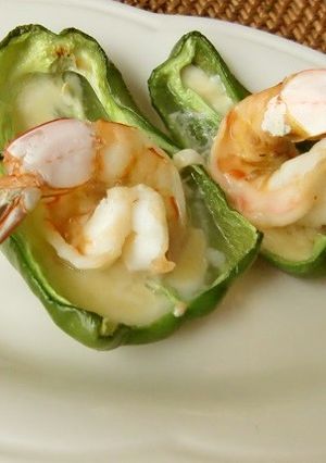 ピーマンのカップで、海老のオーブン焼き-レシピのメイン写真