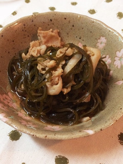 ご飯何杯目⁉切りこんぶと豚肉の煮物*-レシピのメイン写真