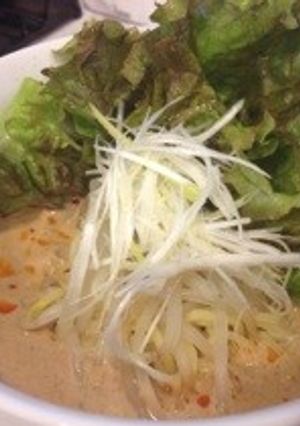 濃厚すぎて具が浮く！10分超濃厚担々麺-レシピのメイン写真