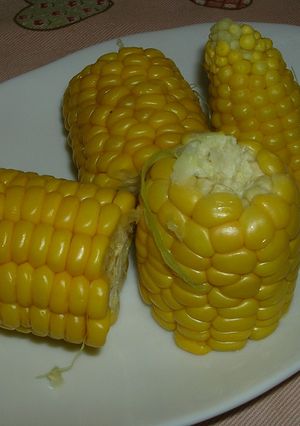 電子レンジでチンとうもろこし(*^^)v-レシピのメイン写真