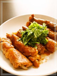焼肉のタレで♪肉巻きオニオンロール-レシピのメイン写真