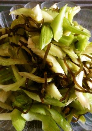 セロリの塩昆布甘酢*ビニール袋で超簡単-レシピのメイン写真
