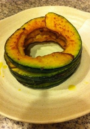 簡単☆美味しい☆オリーブ油で焼きかぼちゃ-レシピのメイン写真