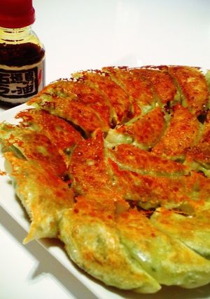 カリカリジューシー野菜だけ餃子-レシピのメイン写真