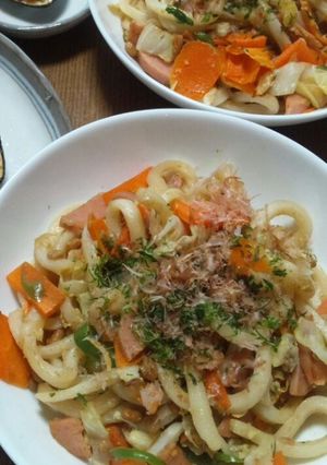 バター醤油でうどん焼き♪-レシピのメイン写真