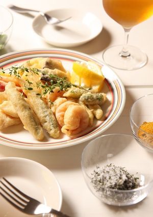 白身魚と海老、野菜のベニエ-レシピのメイン写真