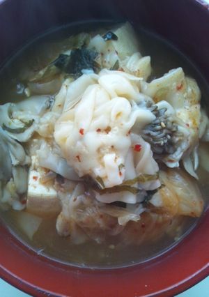 高菜とキムチの舞茸ワンタンスープ-レシピのメイン写真