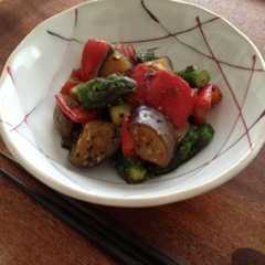 รูปของ 元気色☆野菜の黒胡麻味噌炒め