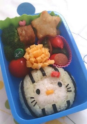キャラ弁☆スイカのキティちゃん-レシピのメイン写真