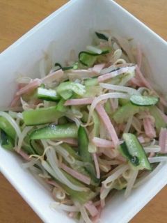簡単!材料、調味料3つずつもやしサラダ!-レシピのメイン写真